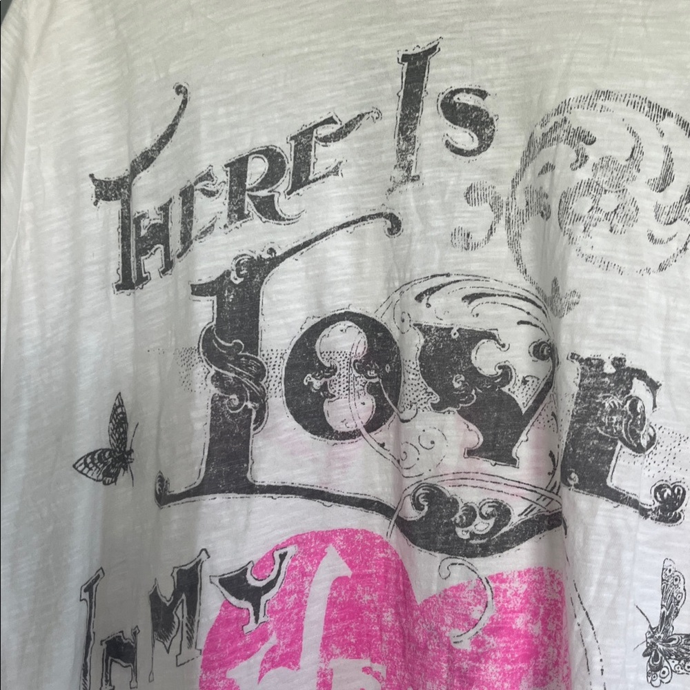 Magnolia Pearl Aura Love Tee - Picture 7 of 9